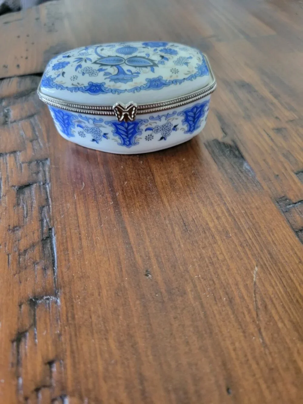 Vintage small hinged Trinket Box